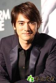 娱乐吃瓜老牌男星,揭秘吃瓜老牌男星的辉煌岁月