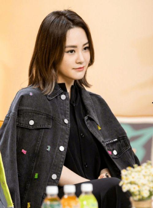 娱乐吃瓜女明星敬酒,敬酒瞬间，女明星们的“吃瓜”时刻